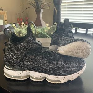 Lebron 15 Ashes